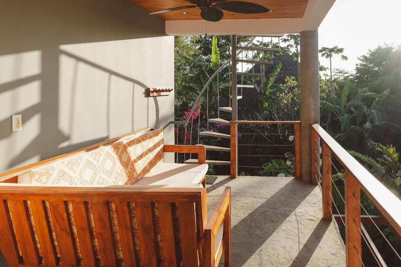 Iluminar Beachfront Suites 노사라 외부 사진