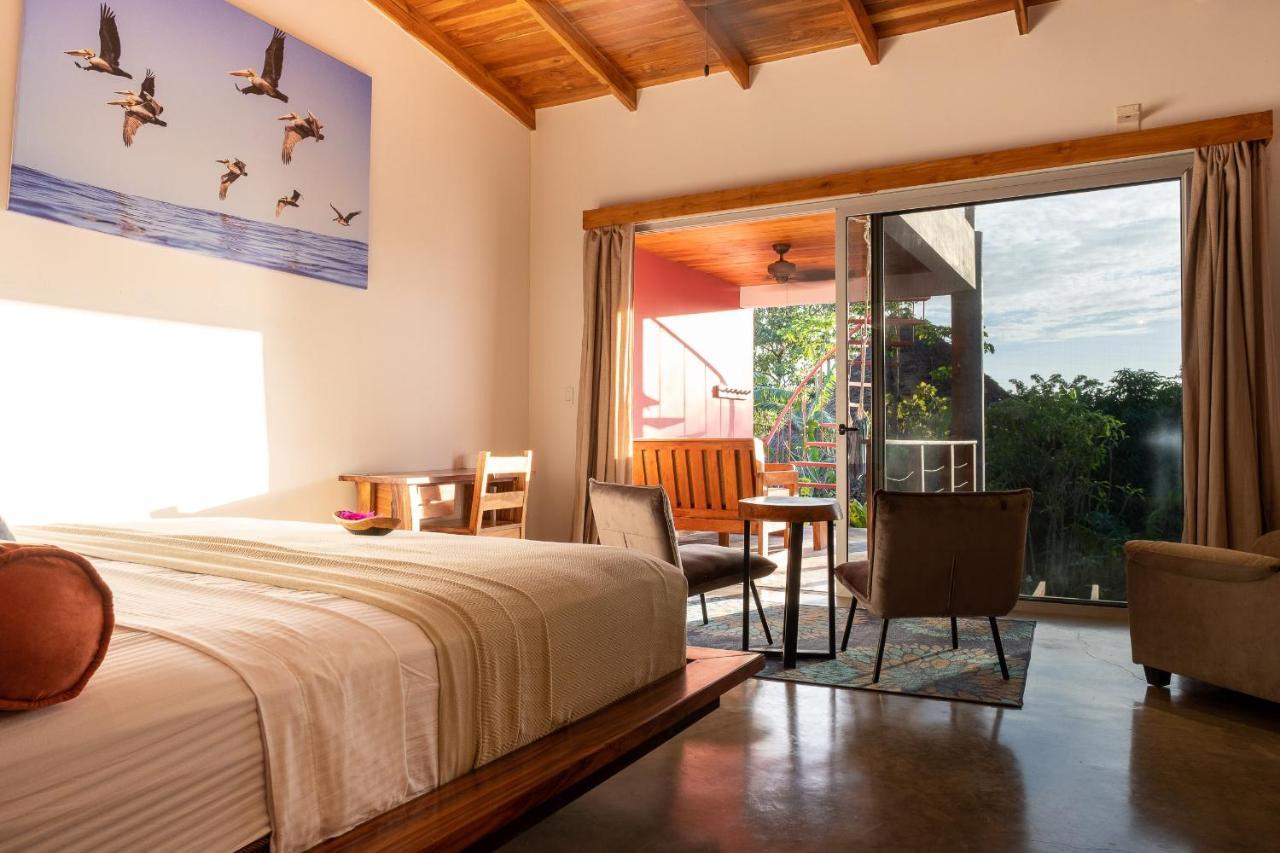 Iluminar Beachfront Suites 노사라 외부 사진