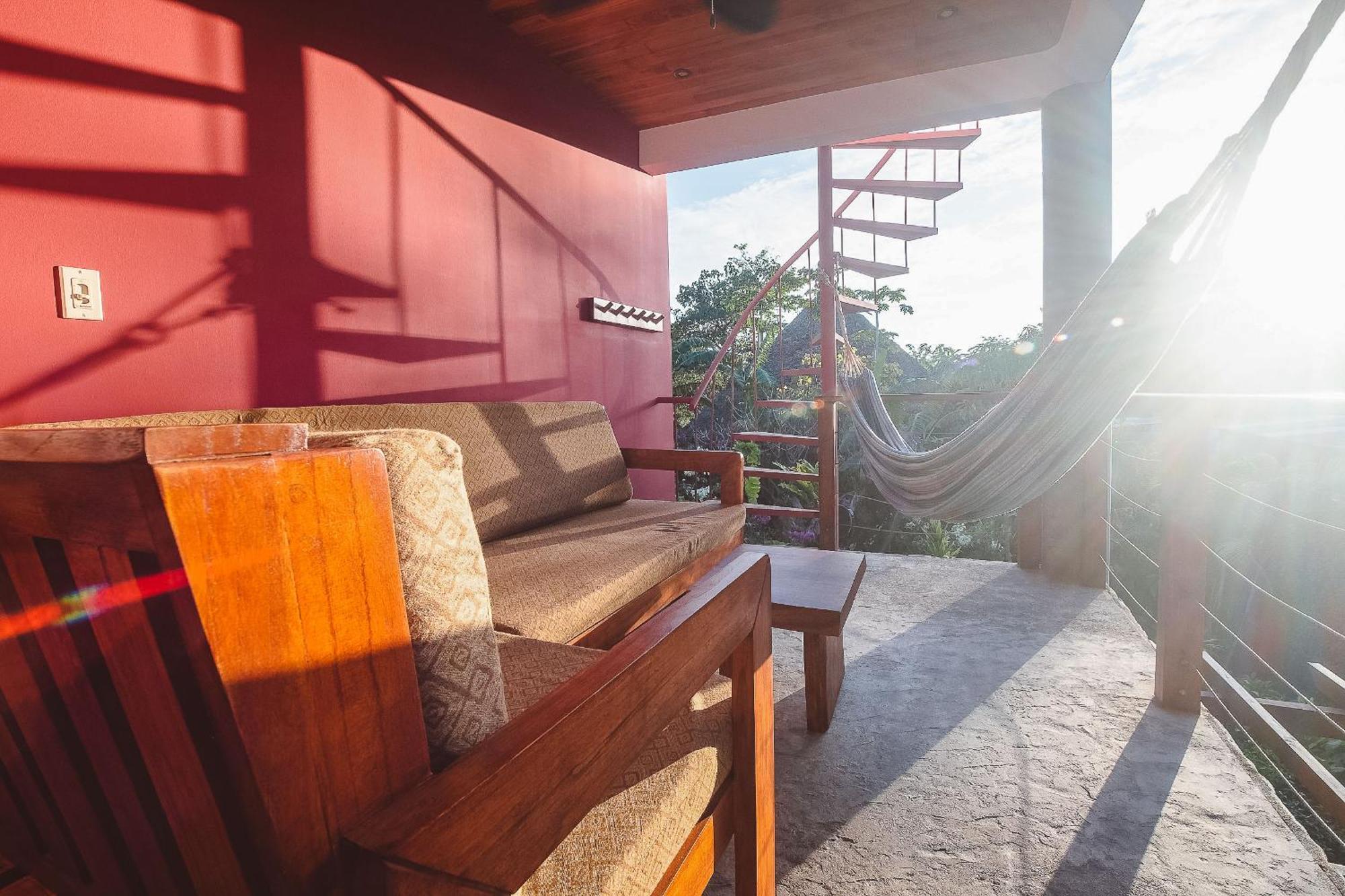 Iluminar Beachfront Suites 노사라 외부 사진